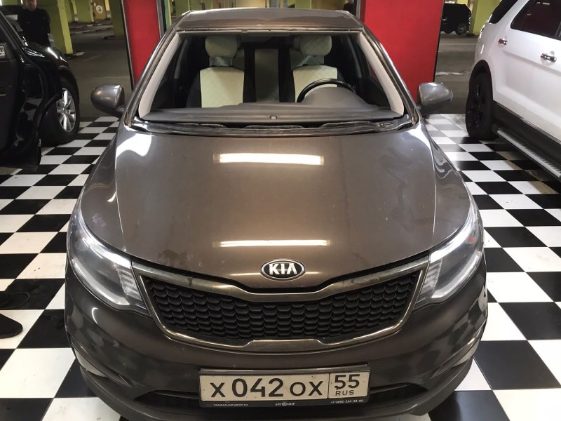 Замена лобового стекла Kia Rio