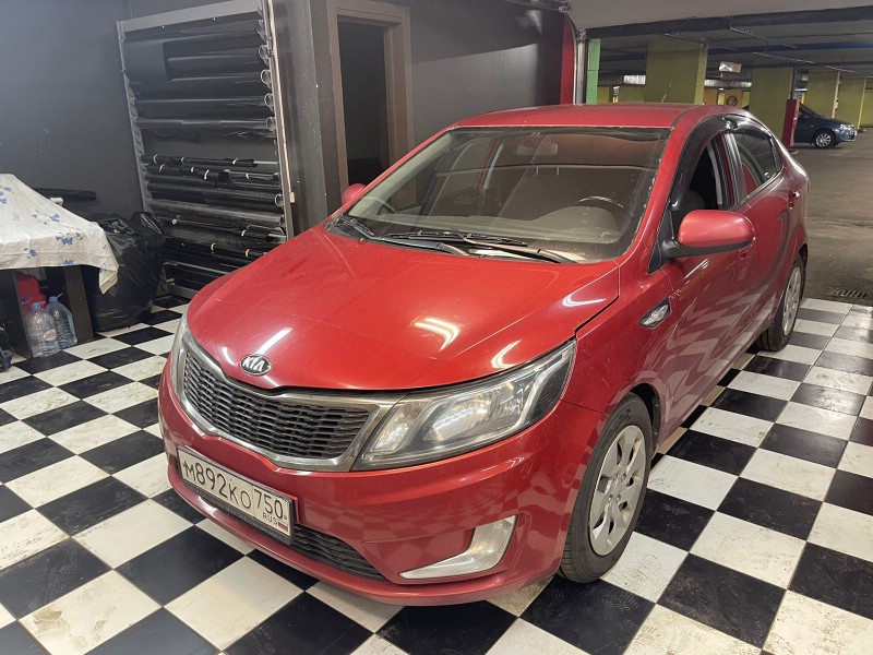 Замена лобового стекла Kia Rio