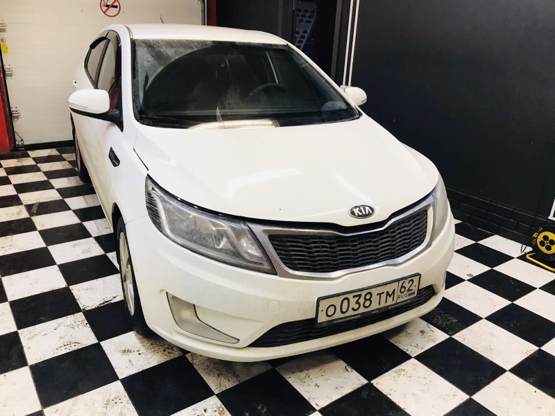 Замена лобового стекла Kia Rio