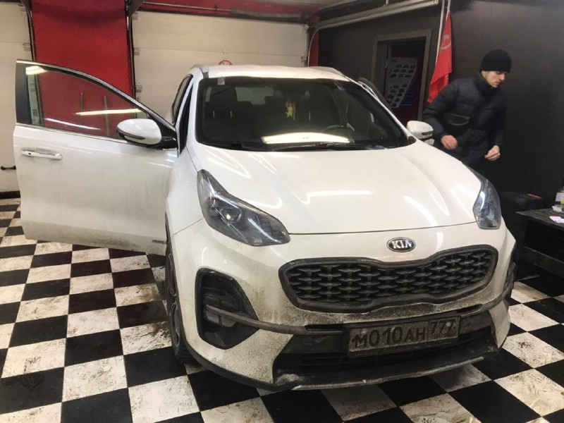 Замена лобового стекла Kia Sportage