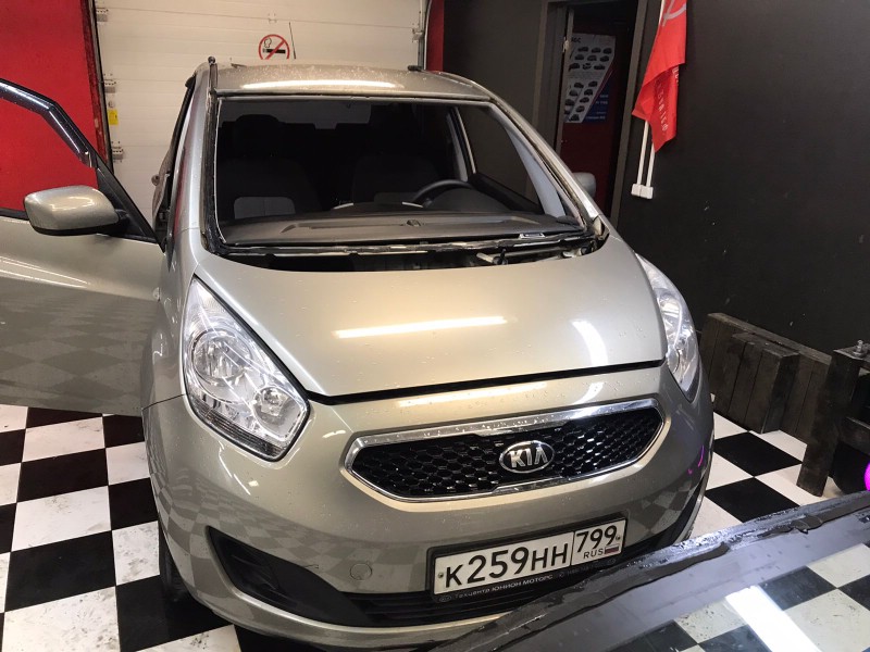 Замена лобоовго стекла Kia Venga