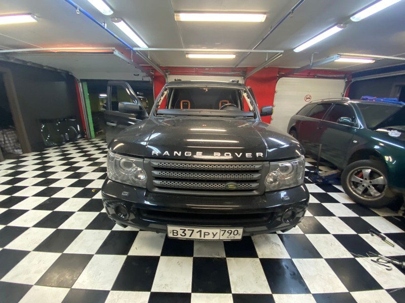 Замена лобоовго стекла Land Rover Range Rover