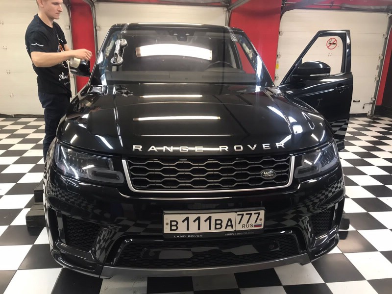 Замена лобоовго стекла Land Rover Range Rover