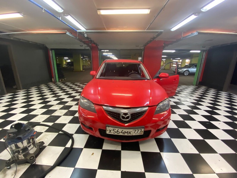 Замена лобового стекла Mazda 3