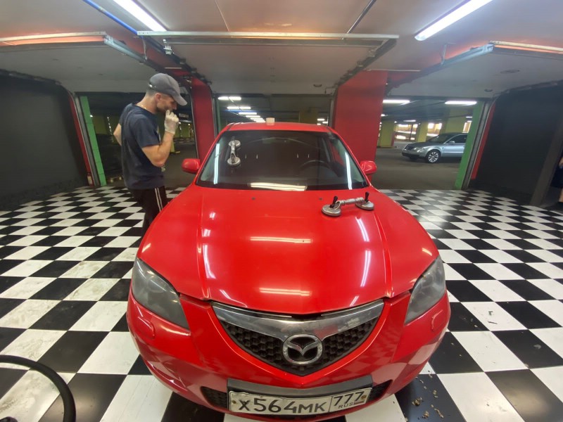 Замена лобового стекла Mazda 3