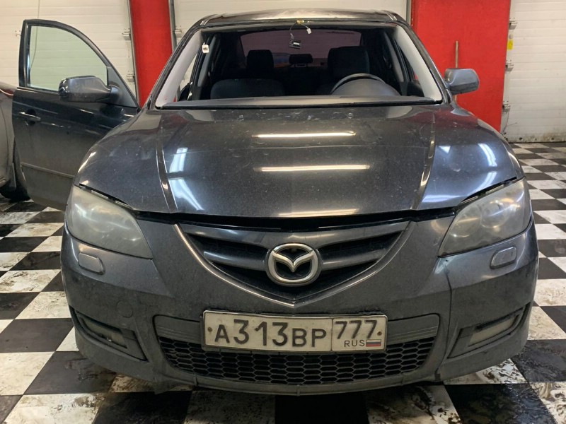 Замена лобового стекла Mazda 3 BK