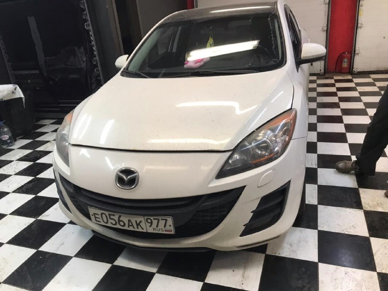 Замена лобового стекла Mazda 3 BL