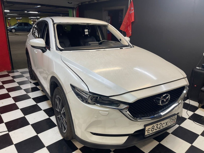 Замена лобового стекла Mazda CX-5