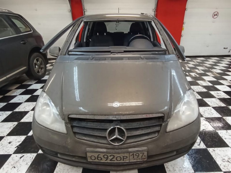 Замена лобового стекла Mercedes A-Class