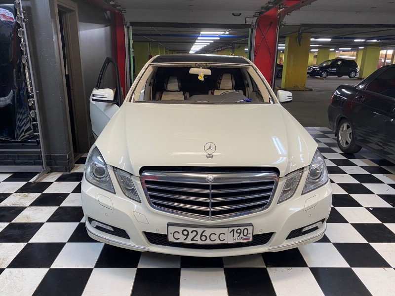 Замена лобового стекла Mercedes E-Class W212