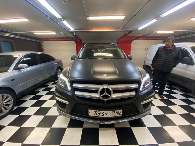 Замена лобового стекла Mercedes GL-Class