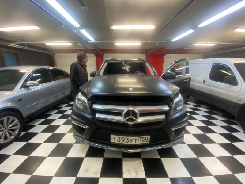 Замена лобового стекла Mercedes GL-Class