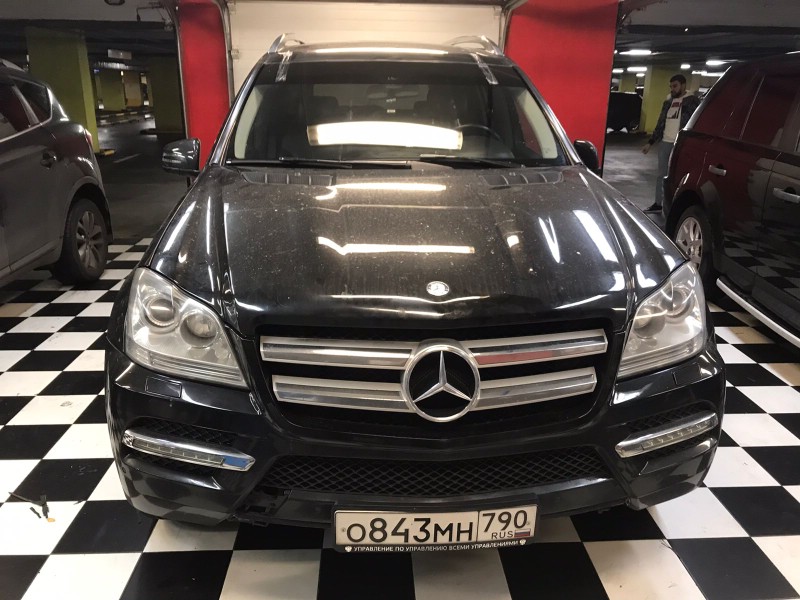Замена лобового стекла Mercedes Gl-Class