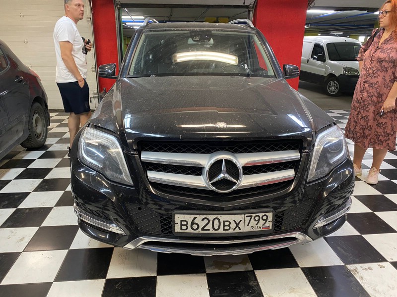 Замена лобового стекла Mercedes GLK
