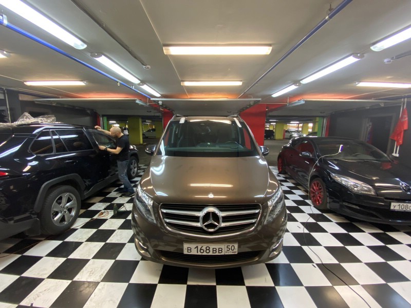 Замена лобового стекла Mercedes V-Class