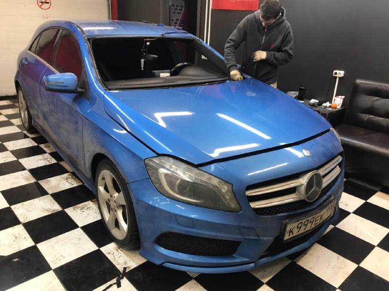 Замена лобового стекла Mercedes W176 A-Class