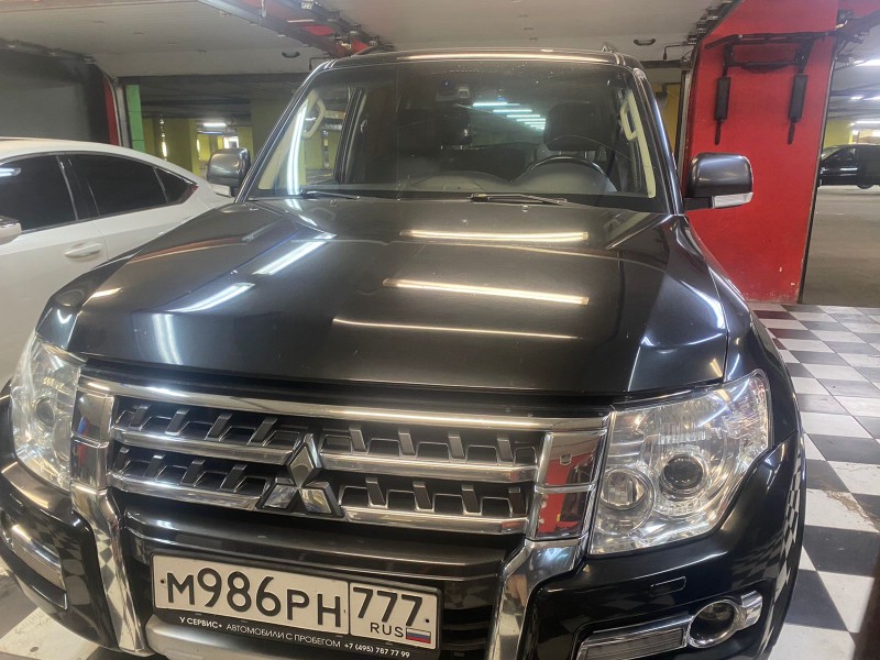 Замена лобового стекла Mitshubishi Pajero