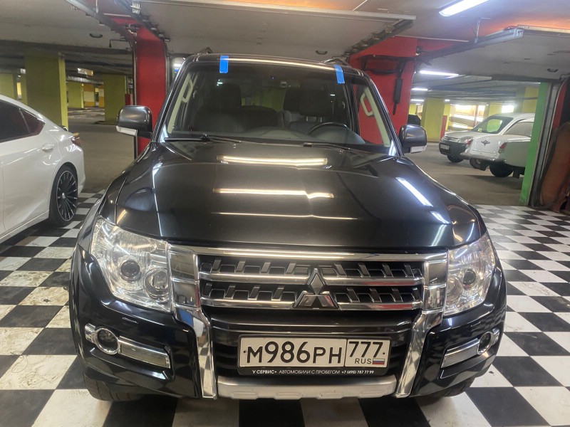 Замена лобового стекла Mitshubishi Pajero