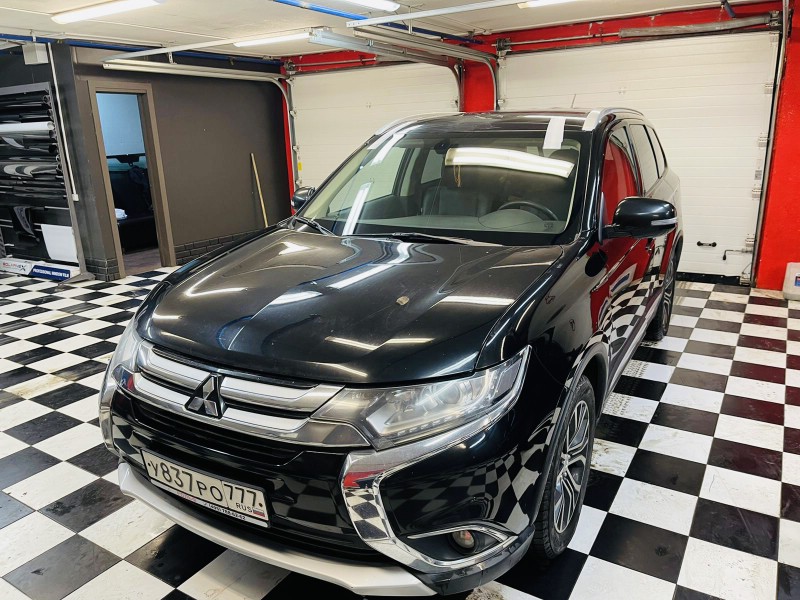 Замена лобового стекла Mitsubishi Outlander GF
