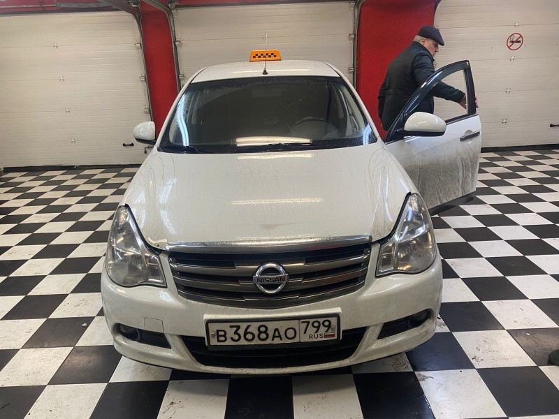 Замена лобового стекла Nissan Almera