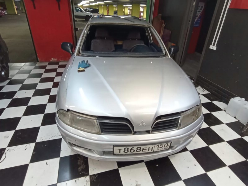 Замена лобового стекла Nissan Almera N16