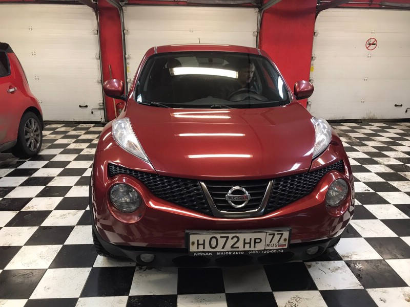 Замена лобового стекла Nissan Juke