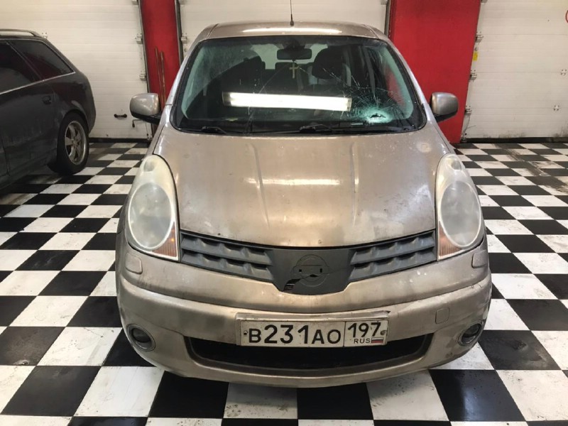 Замена лобового стекла Nissan Note