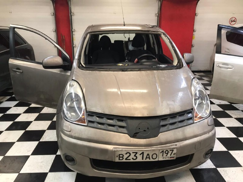 Замена лобового стекла Nissan Note