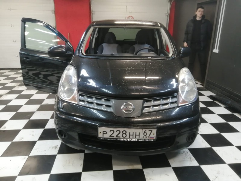 Замена лобового стекла Nissan note