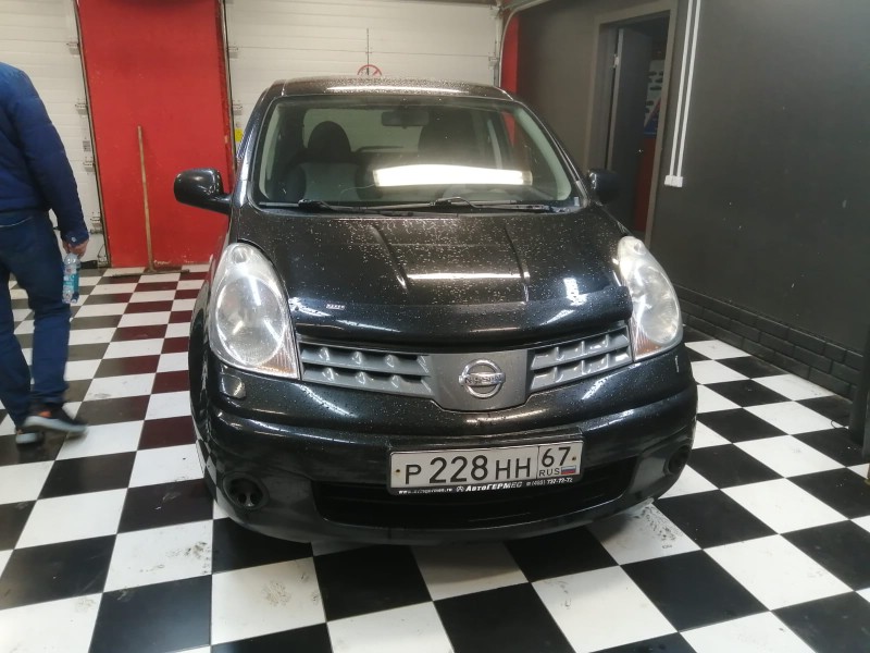 Замена лобового стекла Nissan note