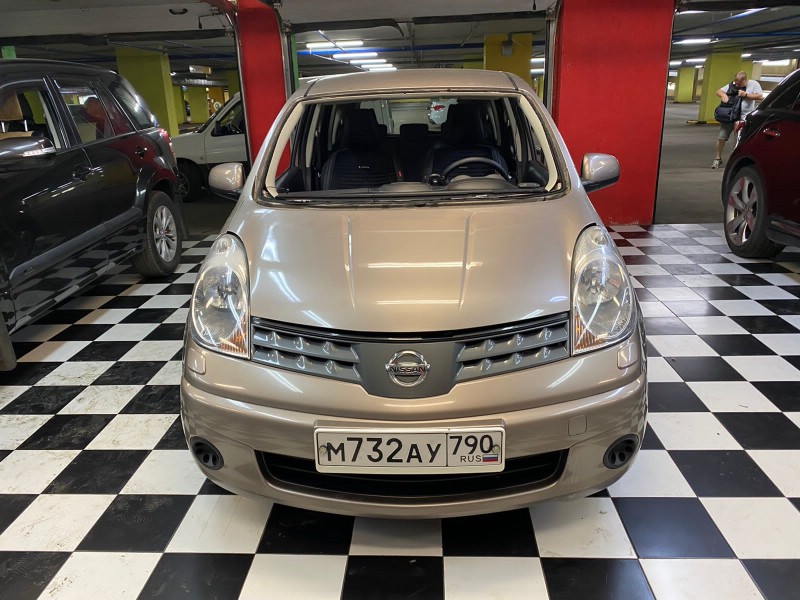 Замена лобового стекла Nissan Note