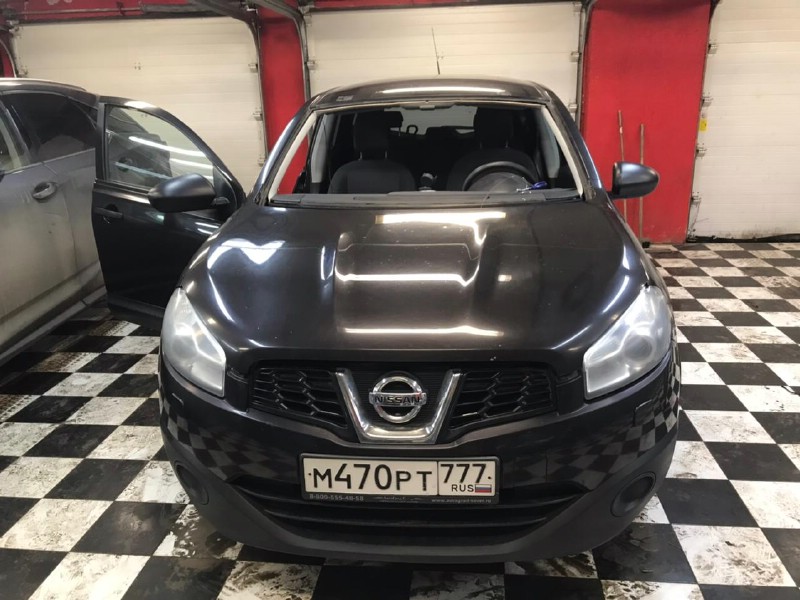 Замена лобового стекла Nissan Qashqai