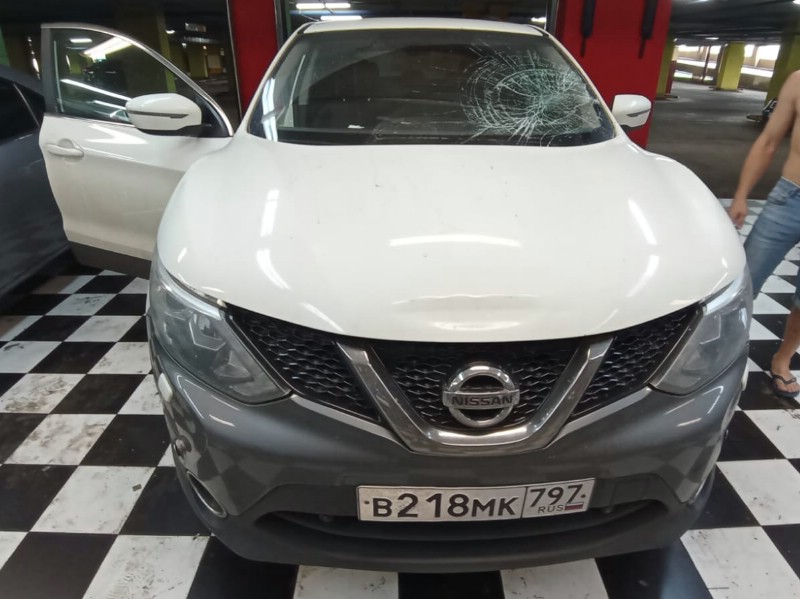 Замена лобового стекла Nissan Qashqai