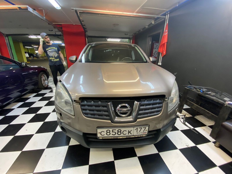 Замена лобового стекла Nissan Qashqai