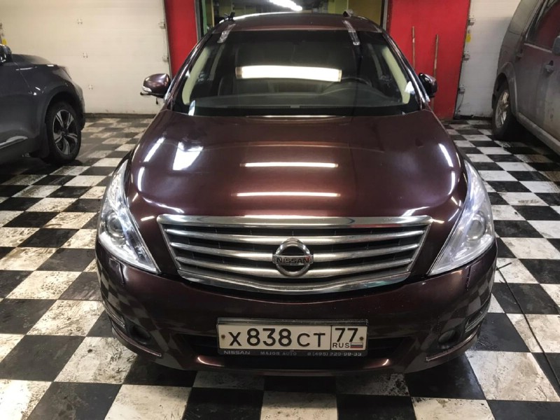 Замена лобового стекла Nissan Teana