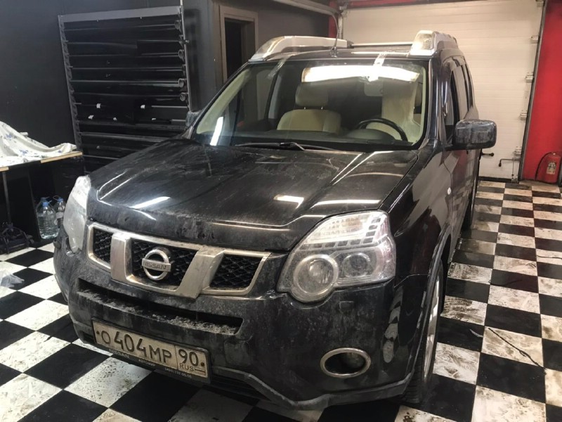 Замена лобового стекла Nissan X-trail