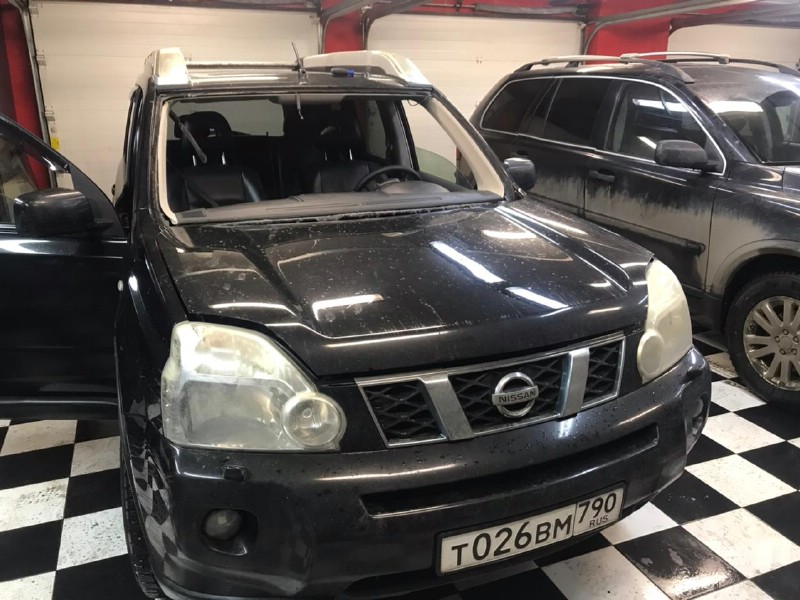 Замена лобового стекла Nissan X-Trail