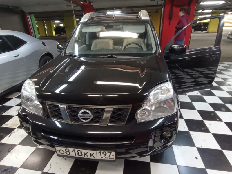 Замена лобового стекла Nissan X-trail