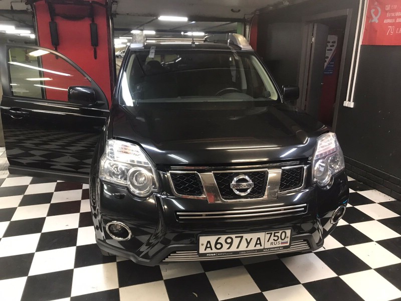 Замена лобового стекла Nissan x-trail
