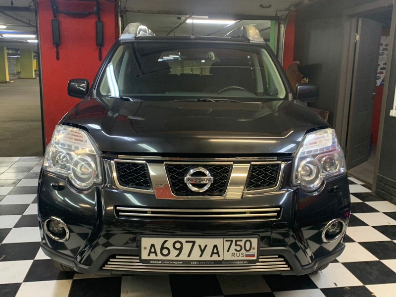 Замена лобового стекла Nissan x-trail