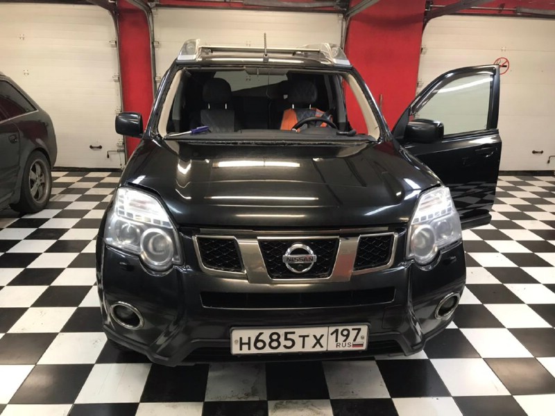 Замена лобового стекла Nissan X-Trail