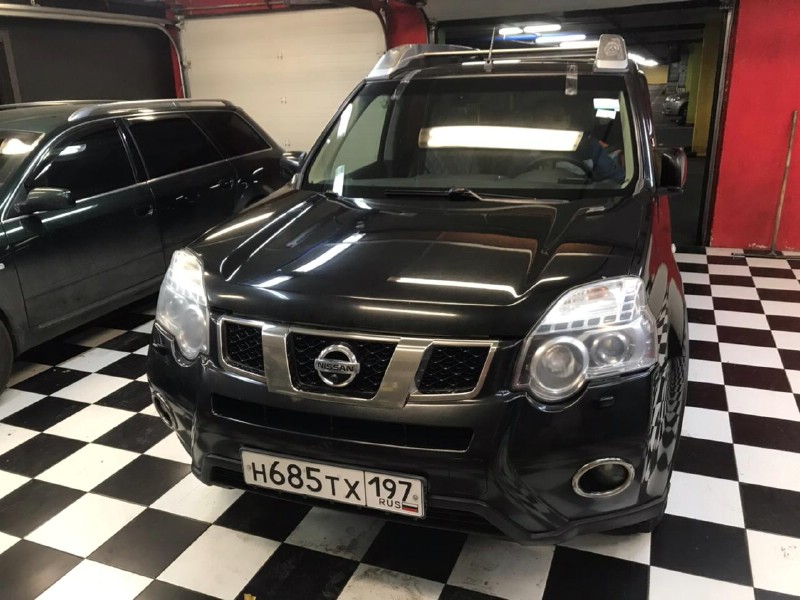 Замена лобового стекла Nissan X-Trail