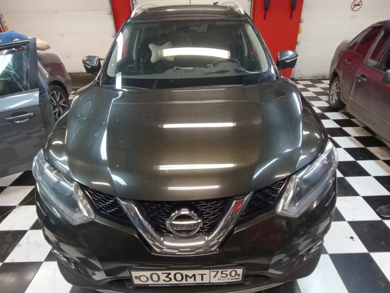 Замена лобового стекла Nissan X-trail