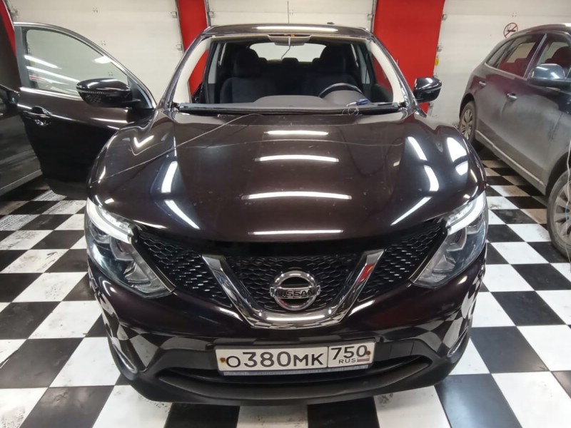 Замена лобового стекла Nissan X-trail