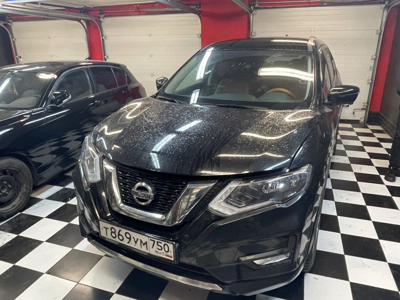 Замена лобового стекла Nissan x-trail