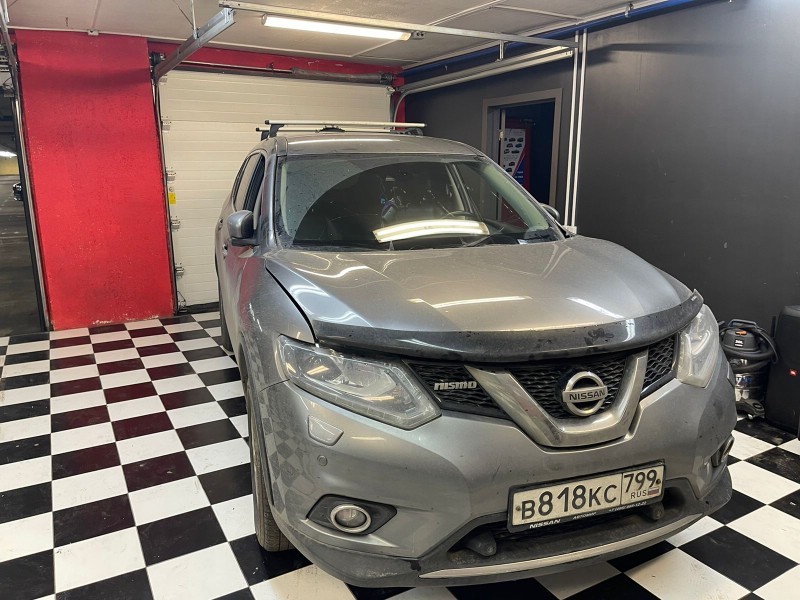 Замена лобового стекла Nissan x-trail