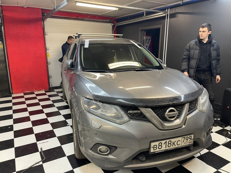 Замена лобового стекла Nissan x-trail