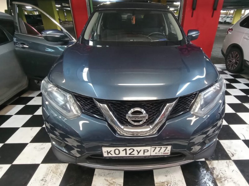 Замена лобового стекла Nissan X-trail