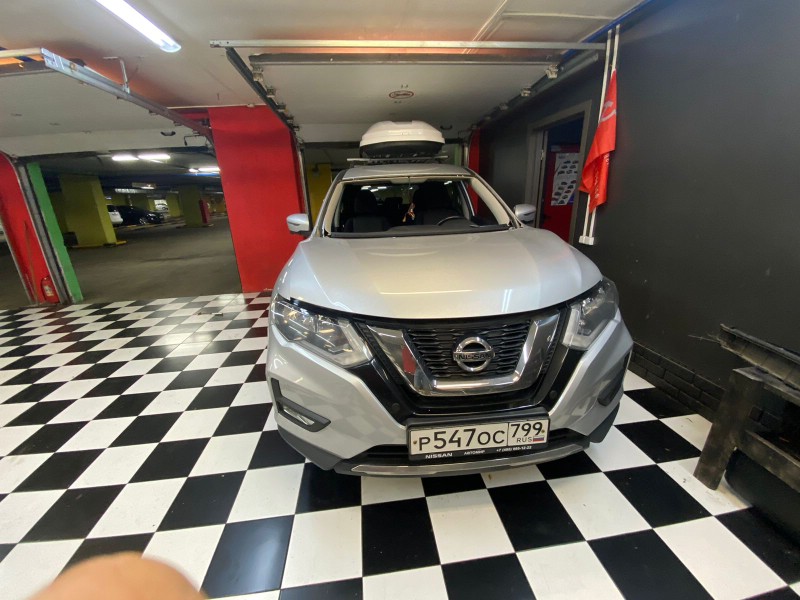 Замена лобового стекла Nissan X-trail
