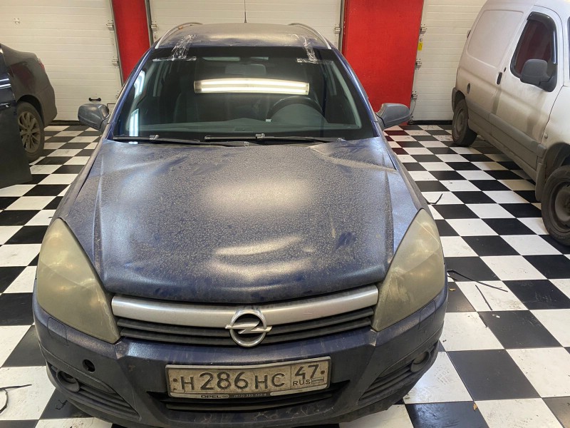 Замена лобового стекла Opel Astra H
